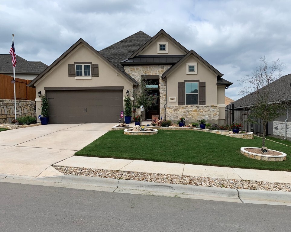 Property Photo: 116 Berkeley Place TX 78628