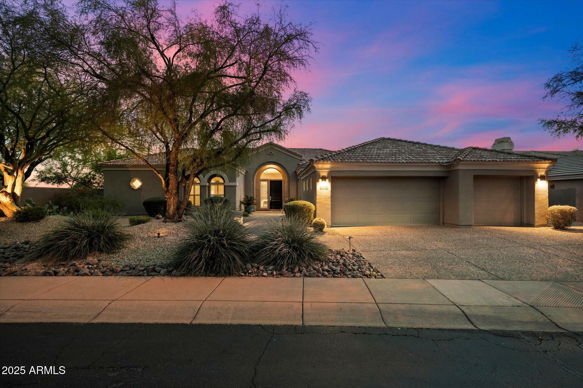 Property Photo:  5473 E Herrera Drive  AZ 85054 