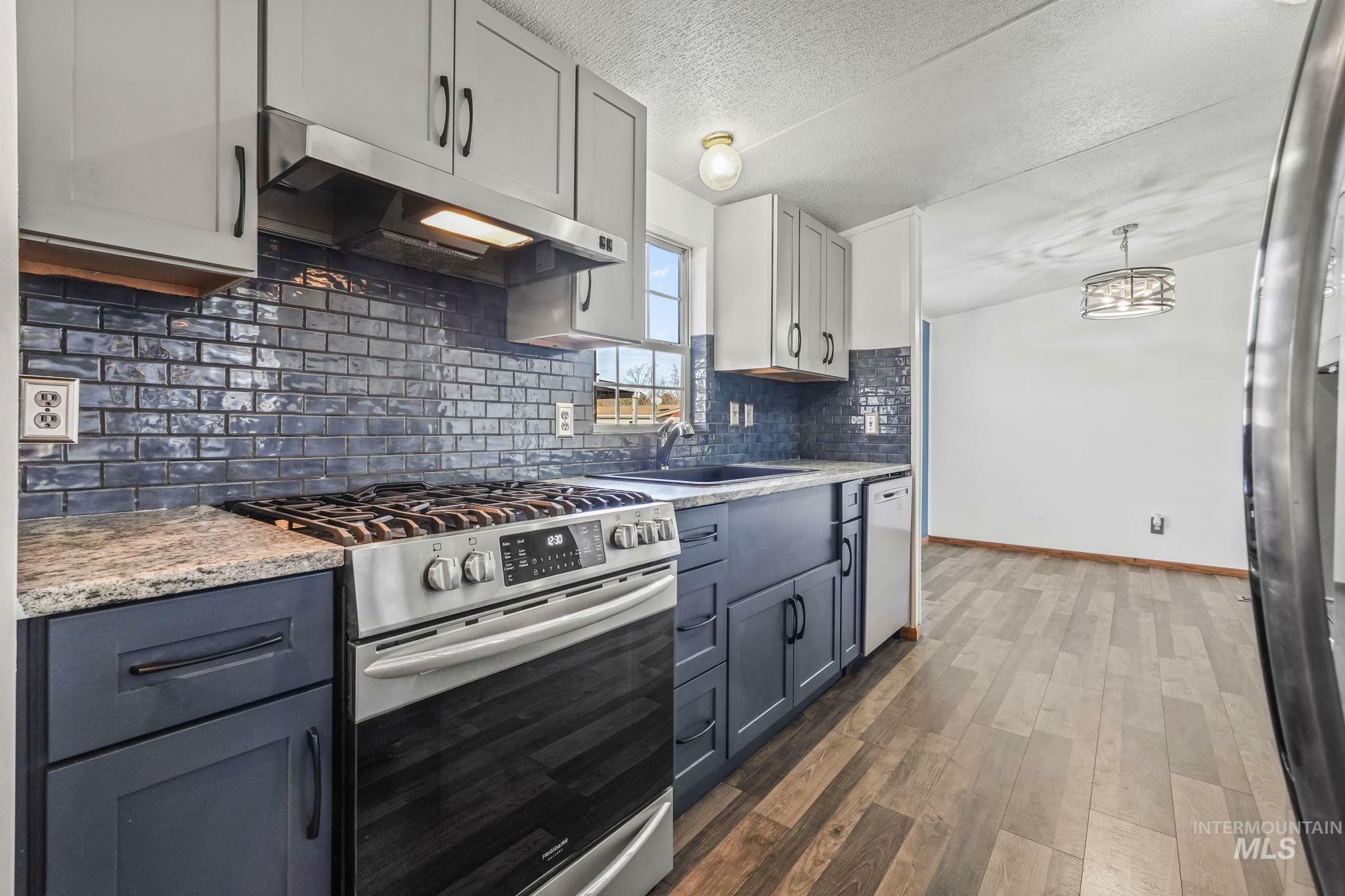 Property Photo:  445 S Maple Grove #29  ID 83709 