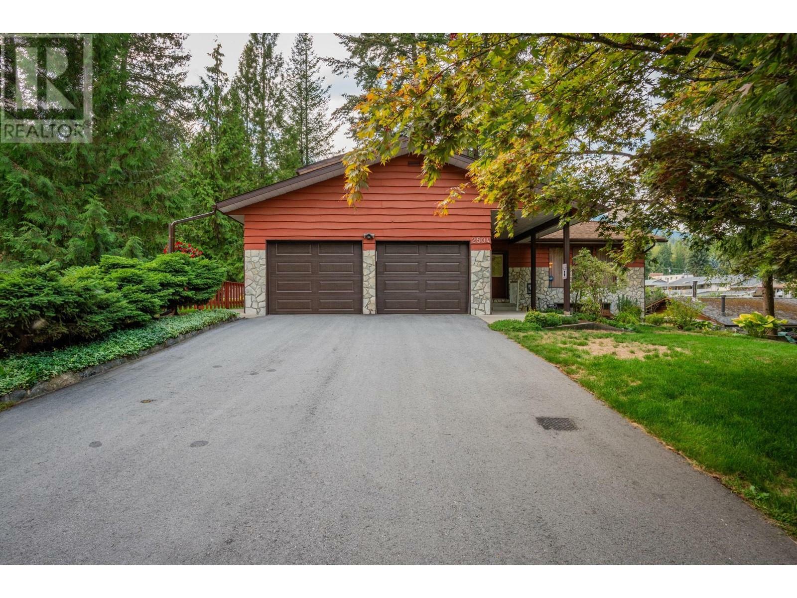 Property Photo: 2504 14th Avenue BC V1N 3P1