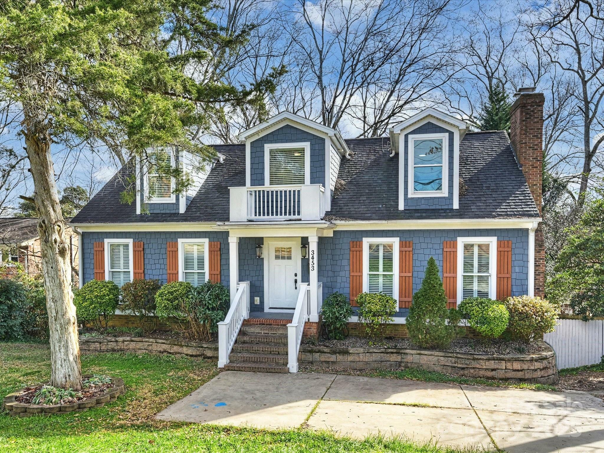 Property Photo: 3453 Selwyn Avenue NC 28209