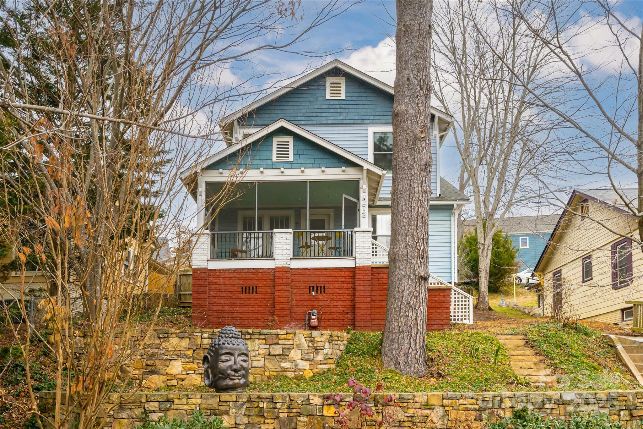 Property Photo: 273 Murdock Avenue NC 28804
