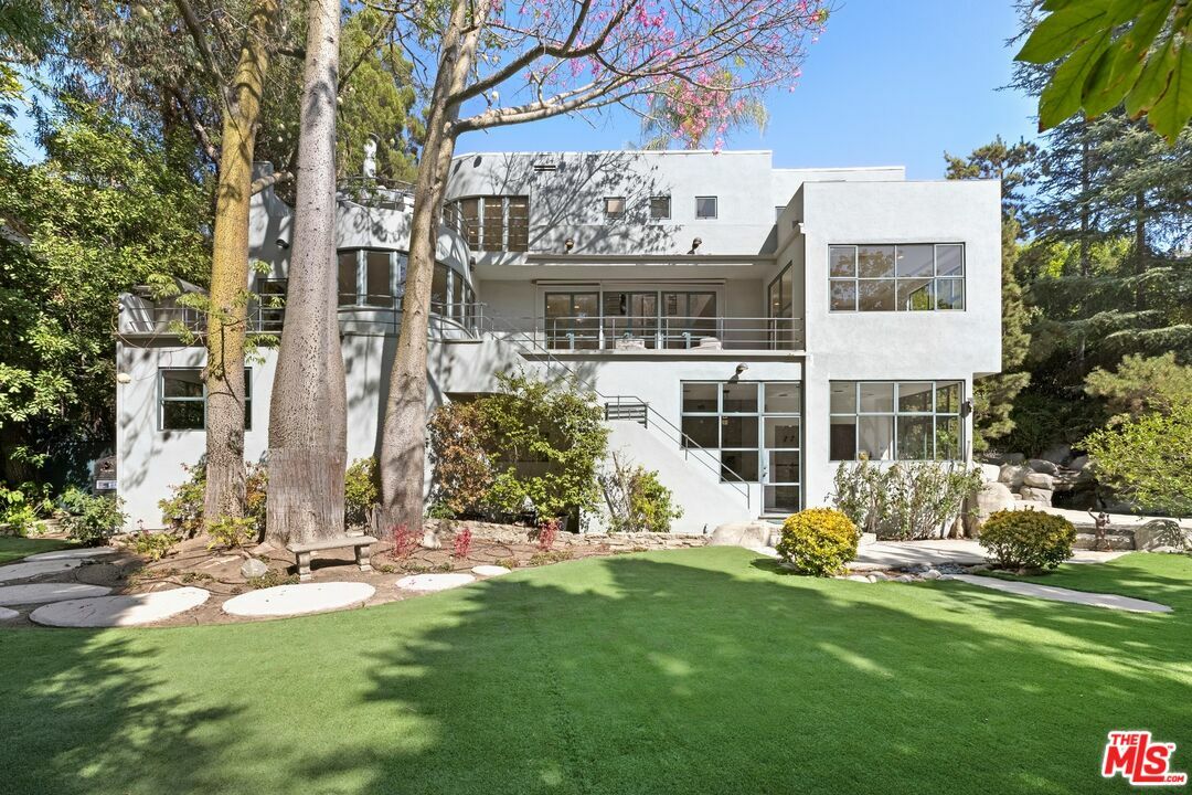Property Photo:  2477 Canyon Oak Dr  CA 90068 