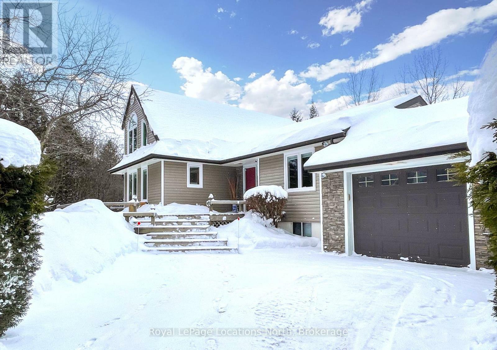 Property Photo:  270 Lakeshore Road North  ON N4L 0A7 