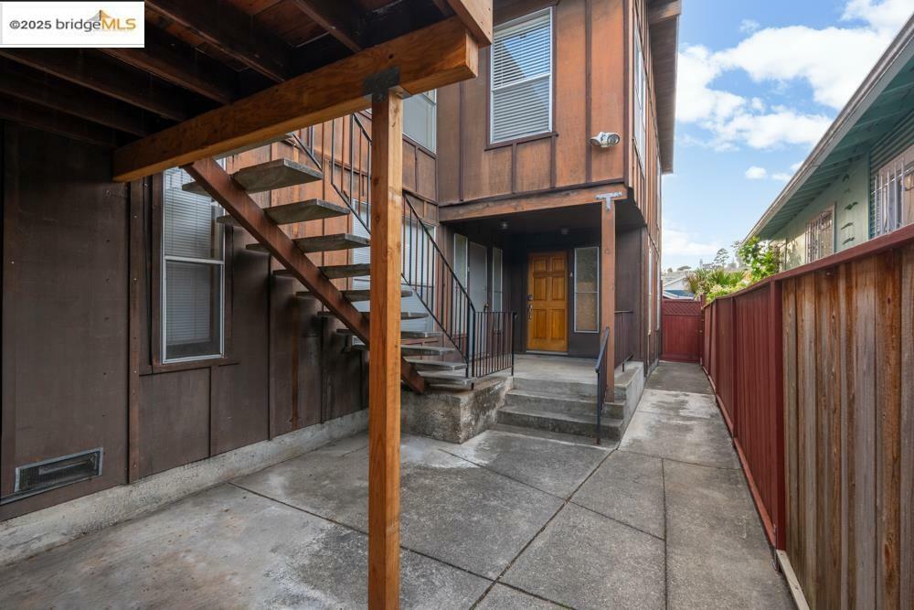 Property Photo:  720 Stannage Ave  CA 94706 