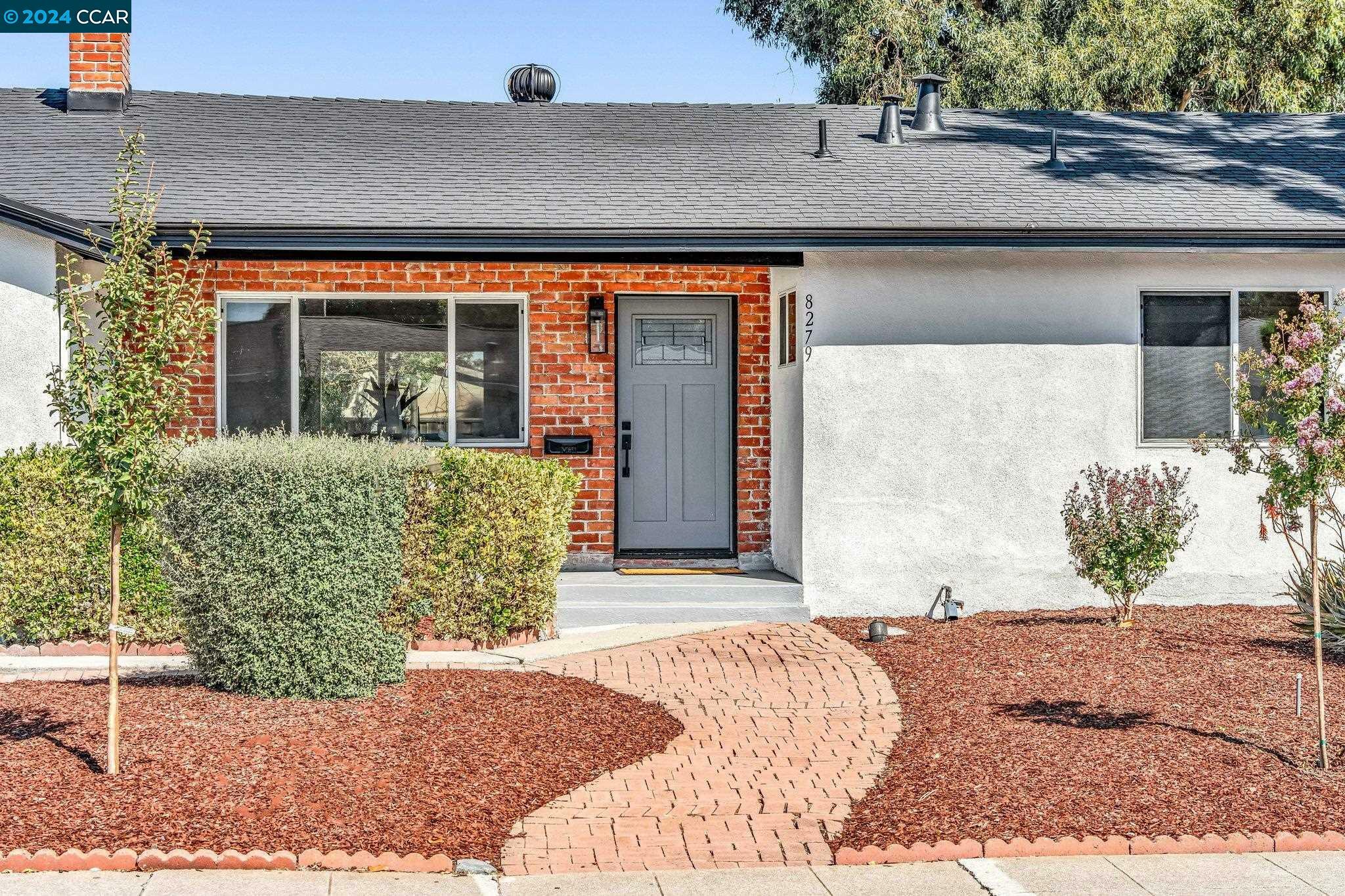 Property Photo:  8279 Davona Dr  CA 94568 