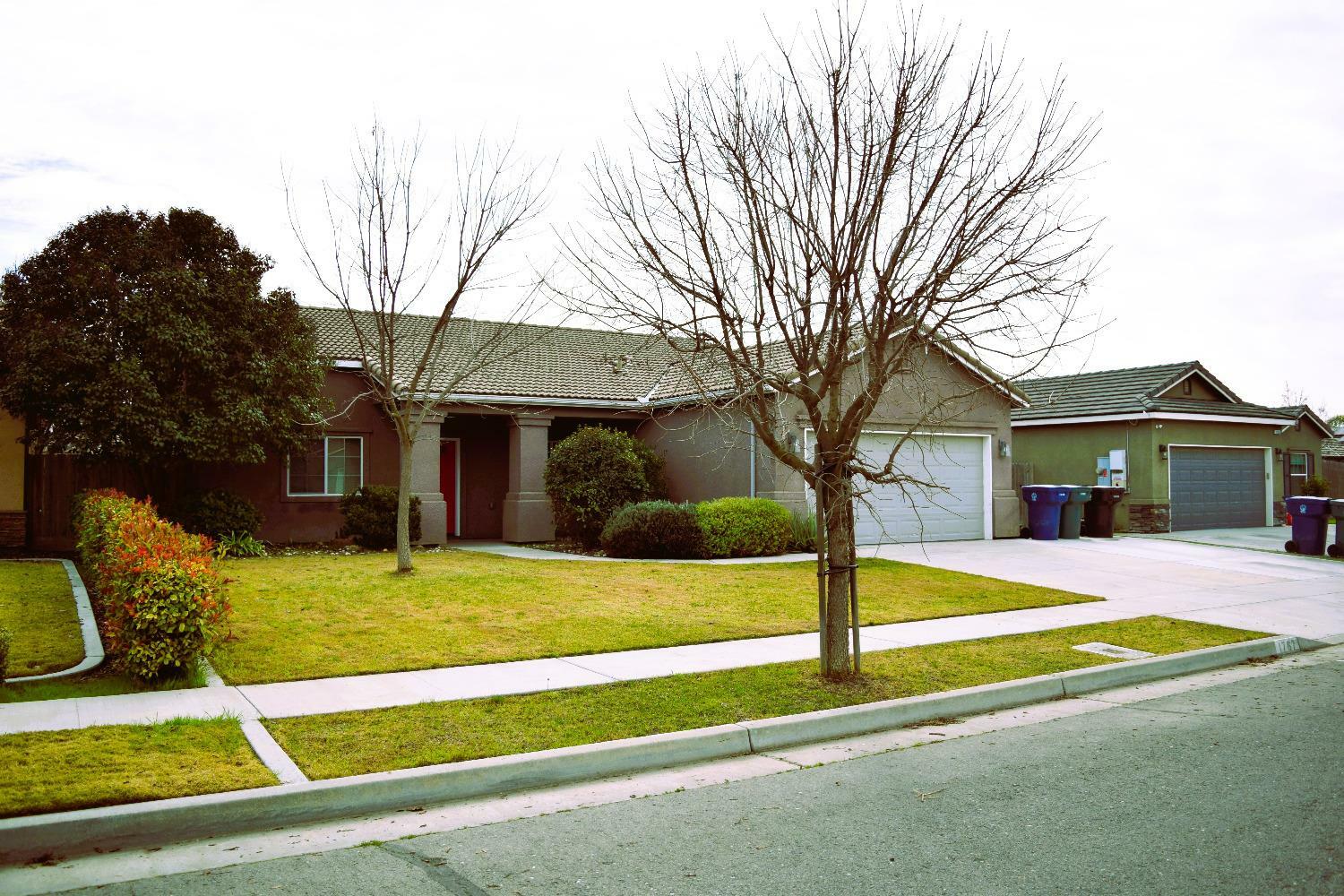 Property Photo:  1767 Arrowhead Court  CA 93274 