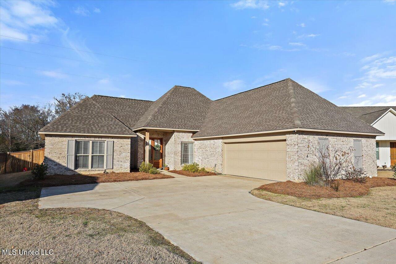 Property Photo:  125 Willow Way  MS 39046 