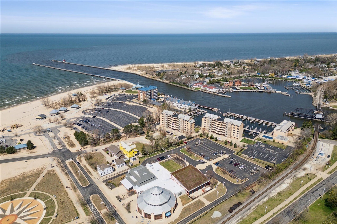 230 Water Street B  Saint Joseph MI 49085 photo