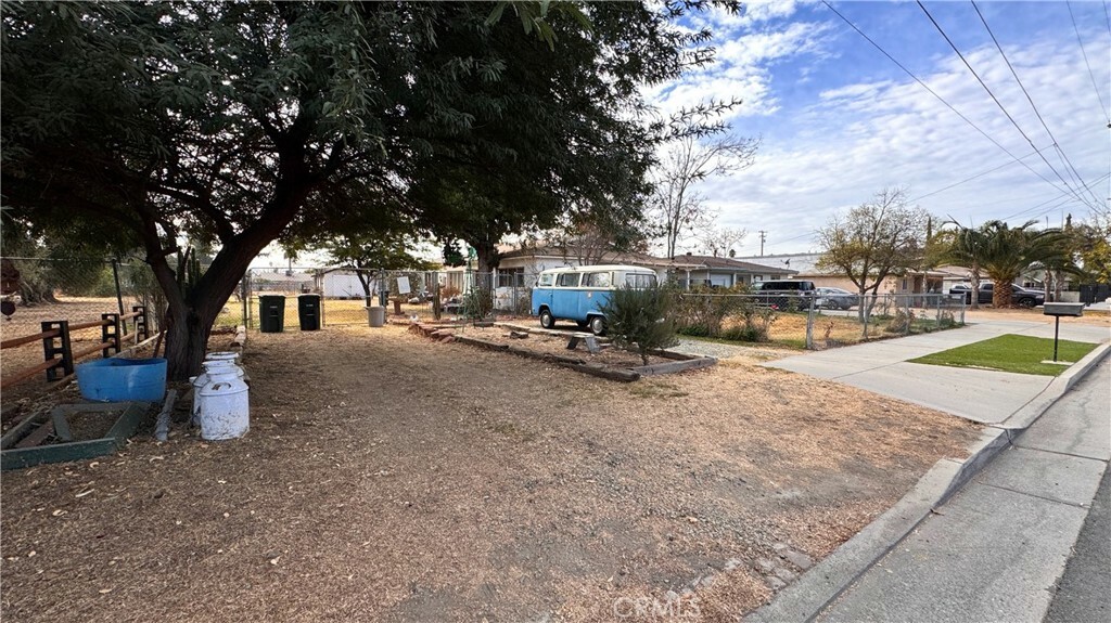 Property Photo:  527 E Central Avenue  CA 92543 