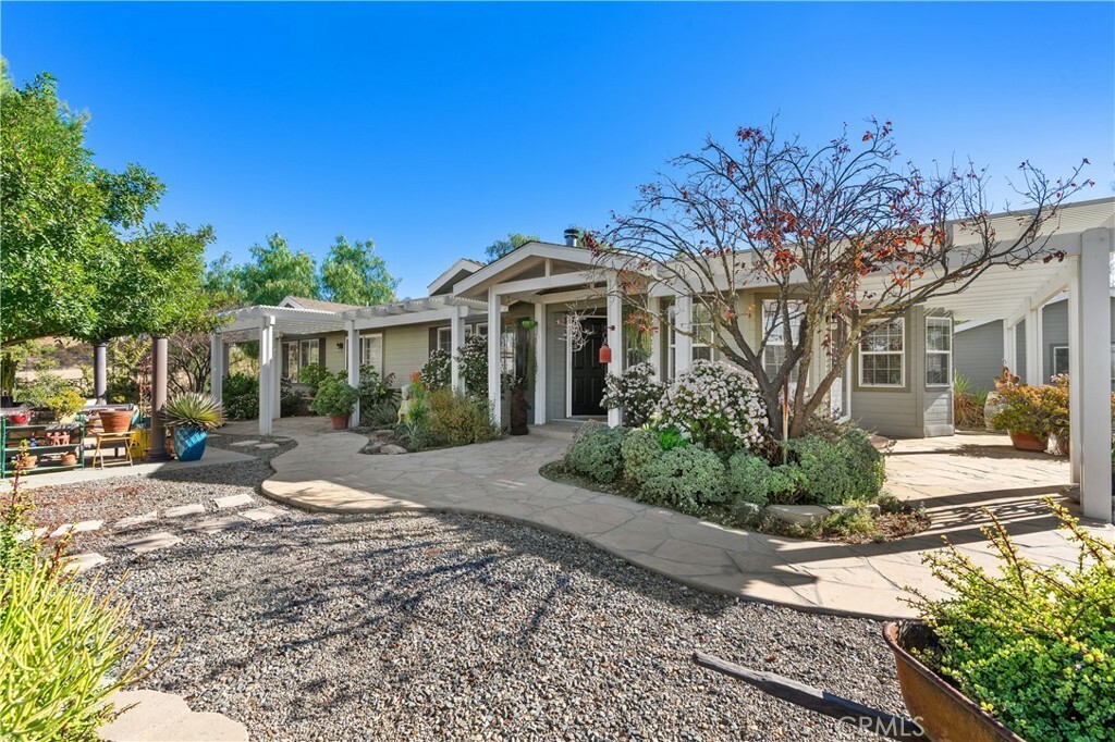 Property Photo:  39530 Spanish Oaks Drive  CA 92592 