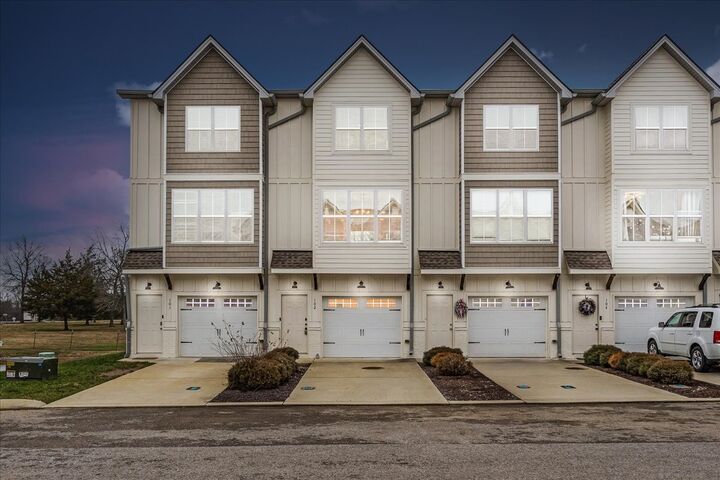 102 Harper Lndg  Chapel Hill TN 37034 photo