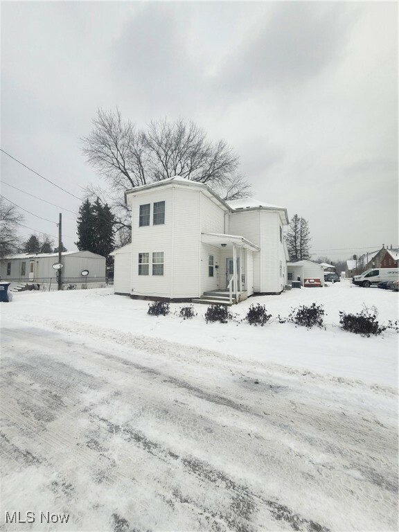 122 Perry Street  Roseville OH 43777 photo