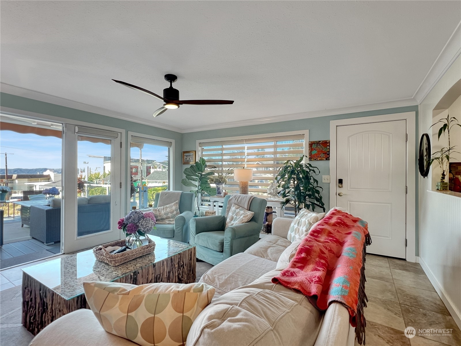 Property Photo: 903 S 281st Street WA 98198