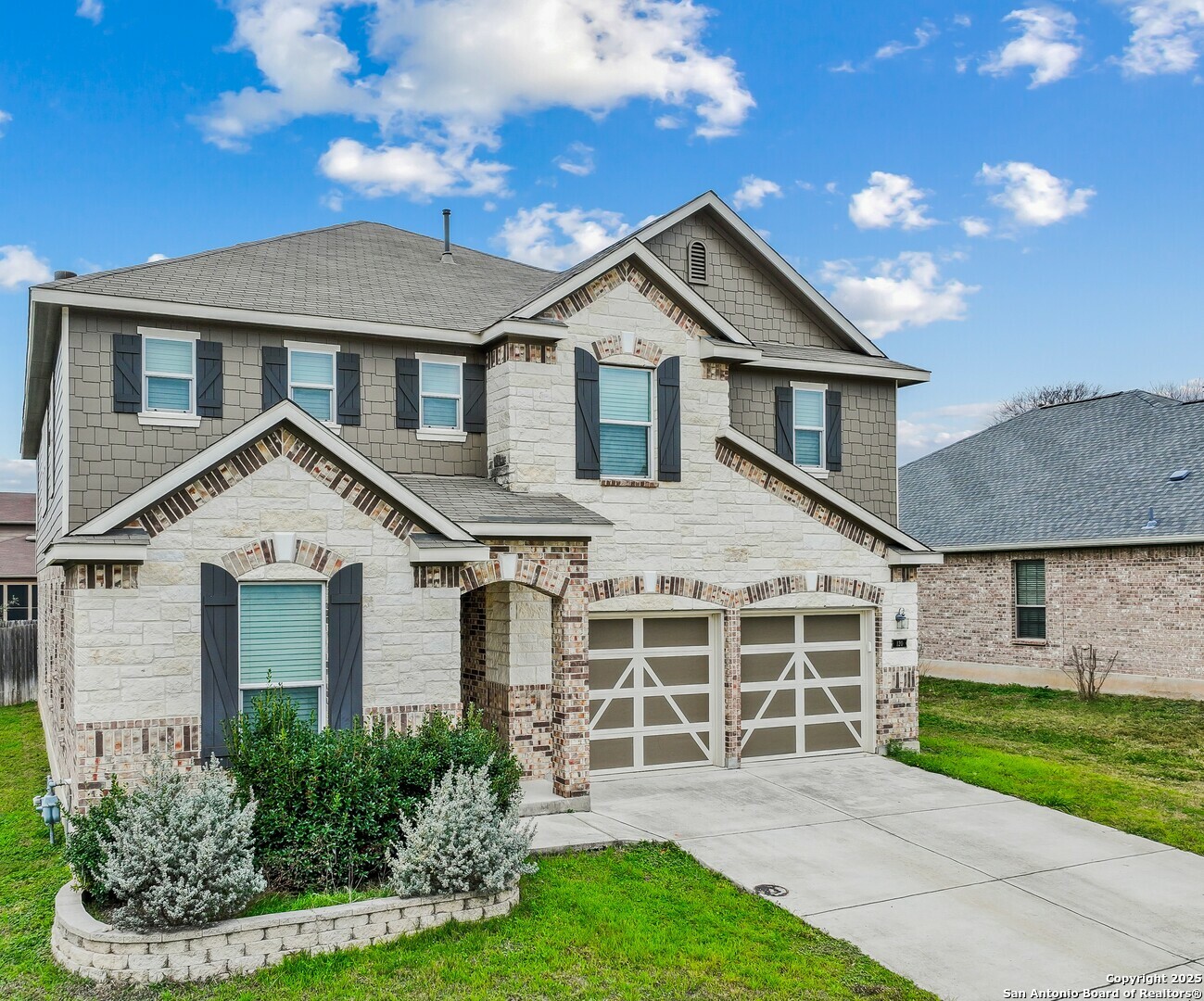 Property Photo: 120 Rocky Path TX 78006