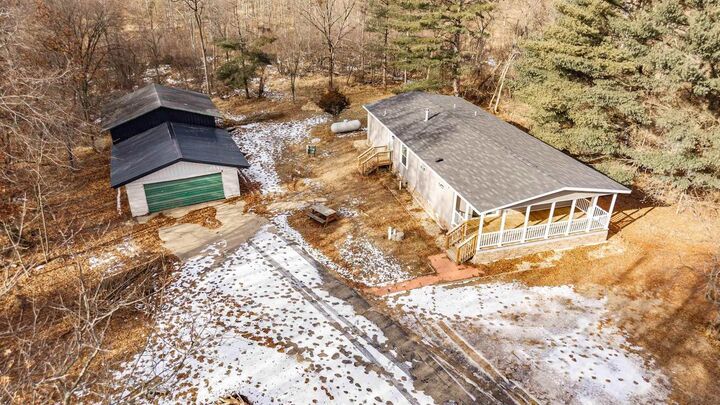 N5711 11th Road  Montello WI 53949 photo