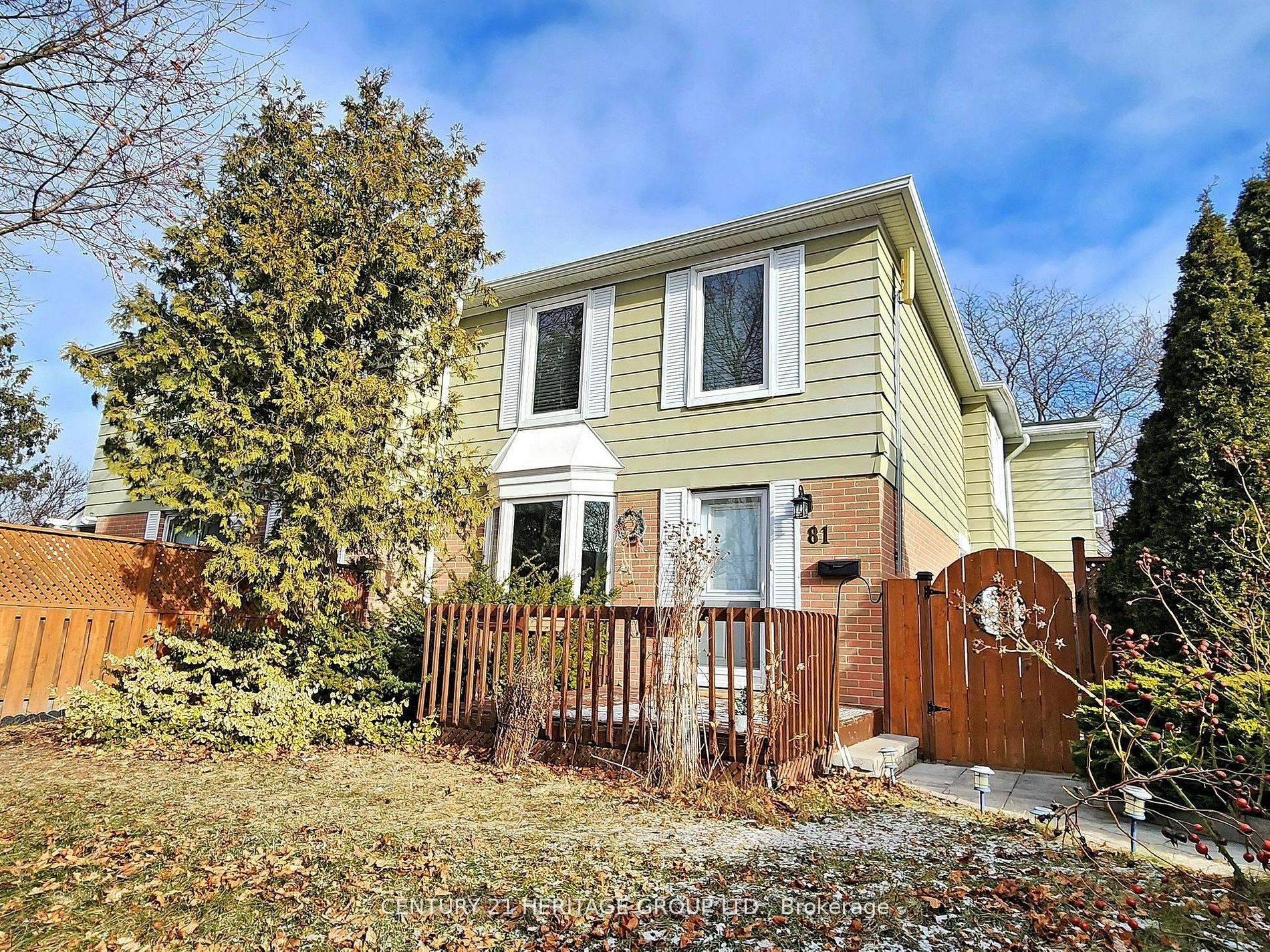 Property Photo:  81 Lillooet Cres Main  ON L4C 5A6 