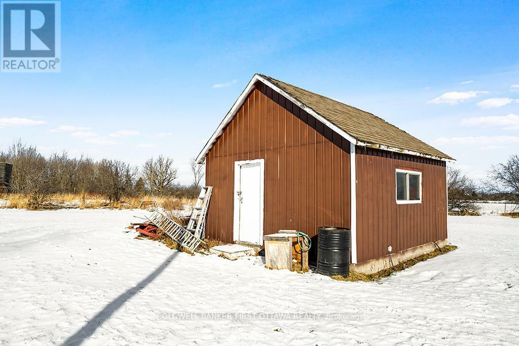 Property Photo:  11768 Highway 7  ON K7C 0C5 