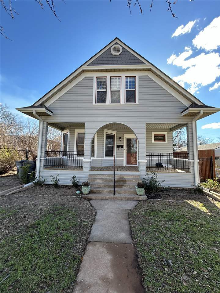 Property Photo:  1206 NW Lake Ave.  OK 73507 