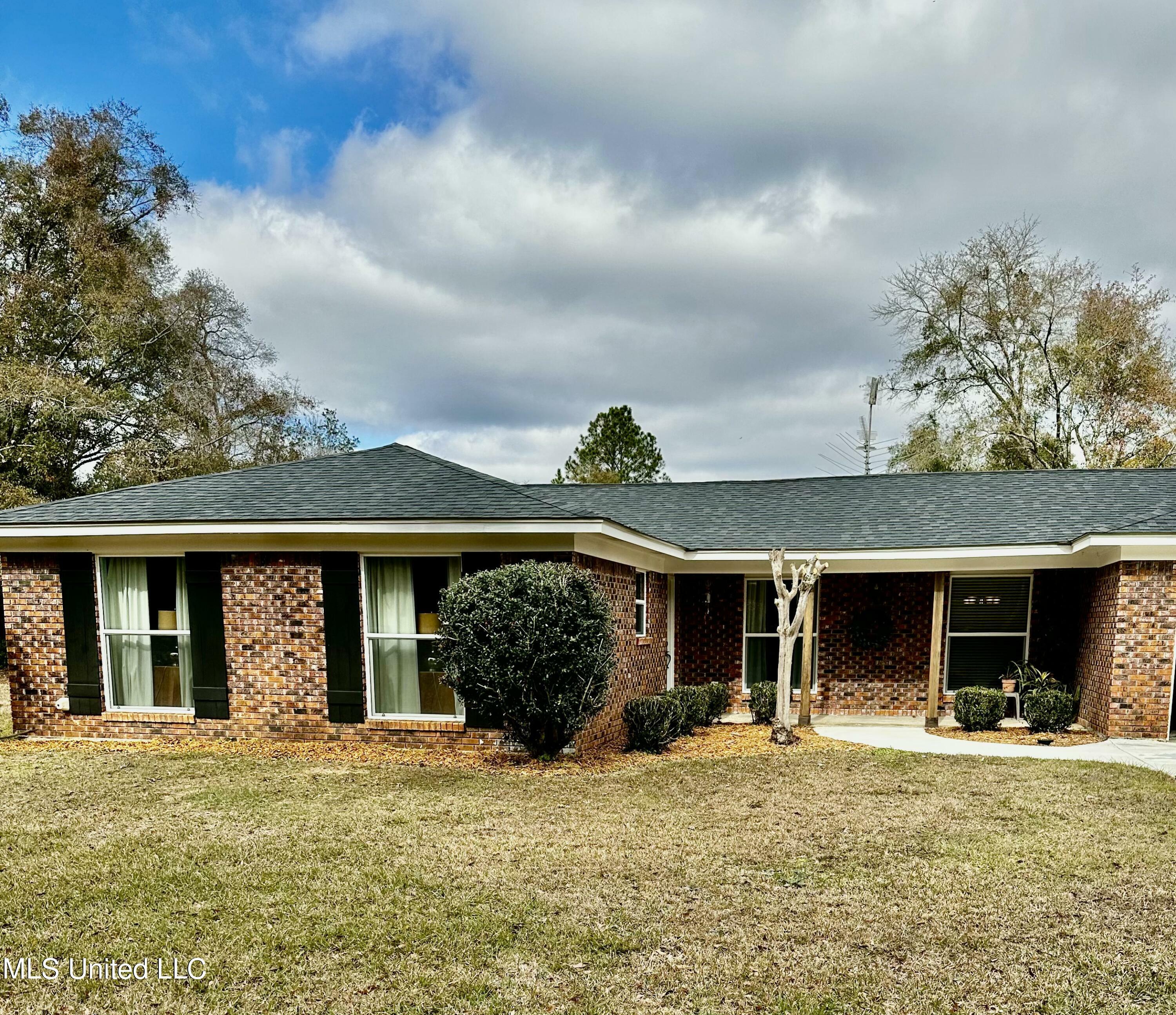 Property Photo:  12217 Philadelphia Road  MS 39562 