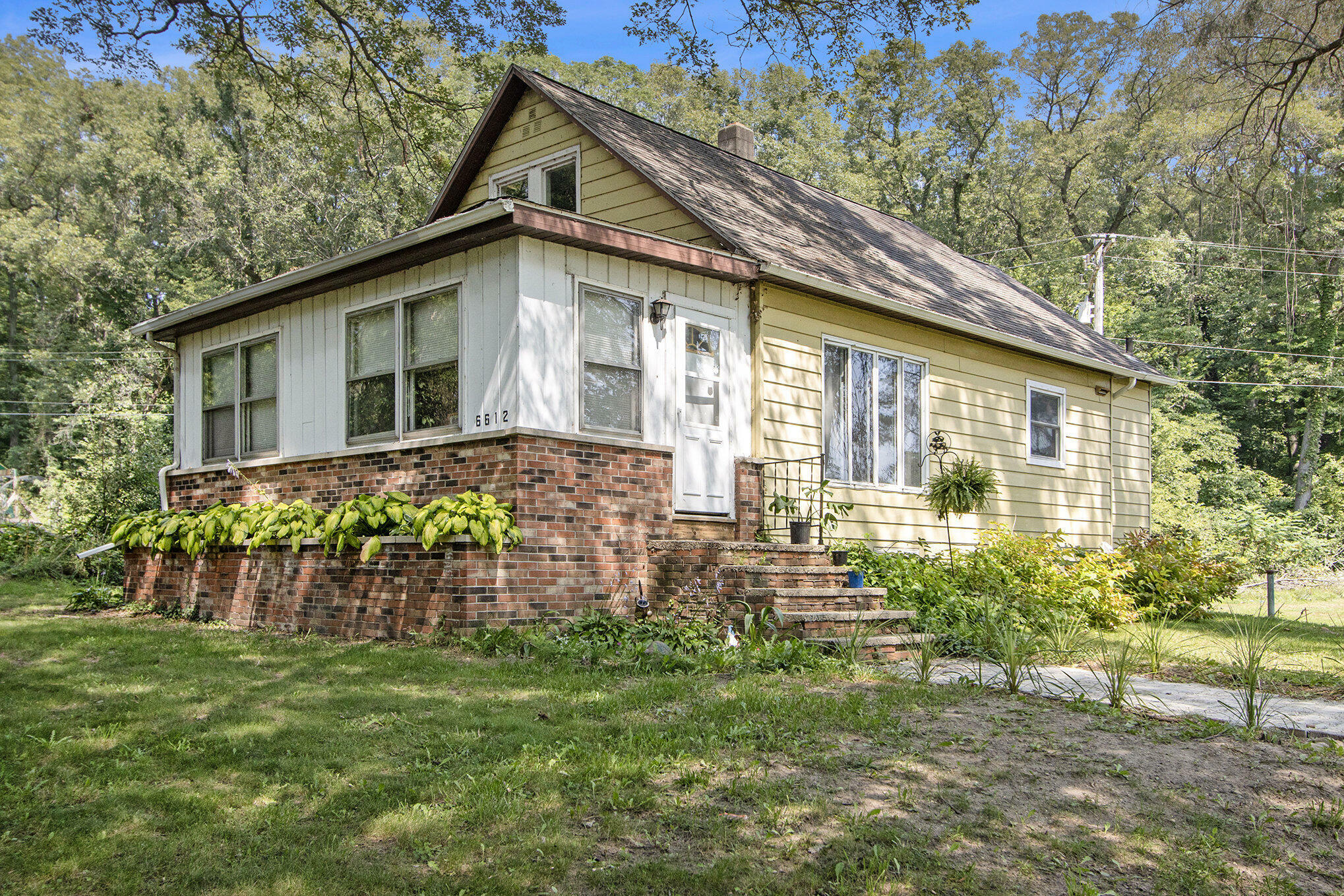 Property Photo:  6612 Hart Drive  MI 49009 