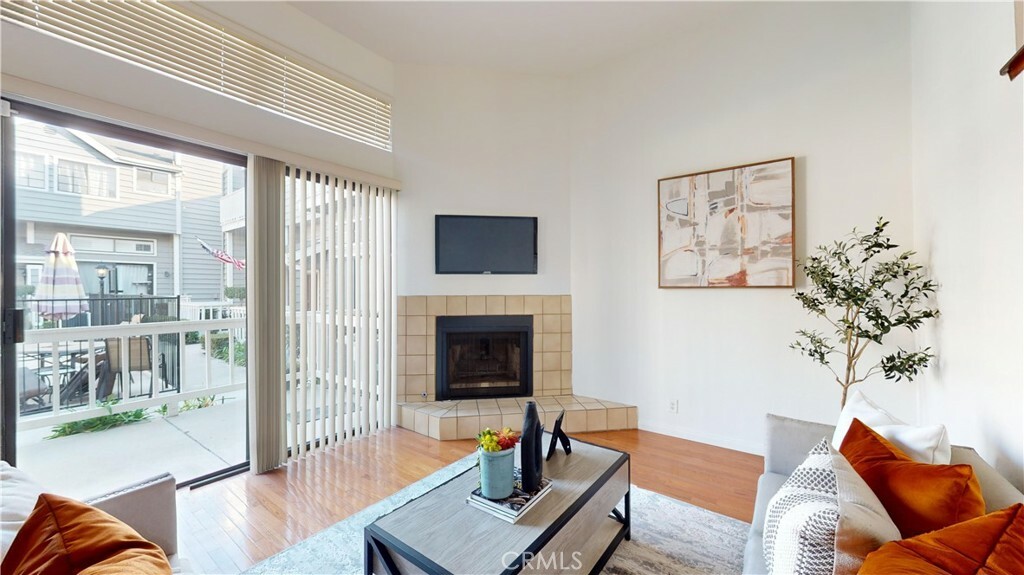 Property Photo:  1220 S Mayflower Avenue B  CA 91016 