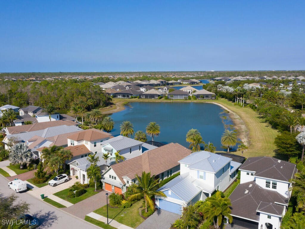 Property Photo:  14167 Nautica Court  FL 34114 