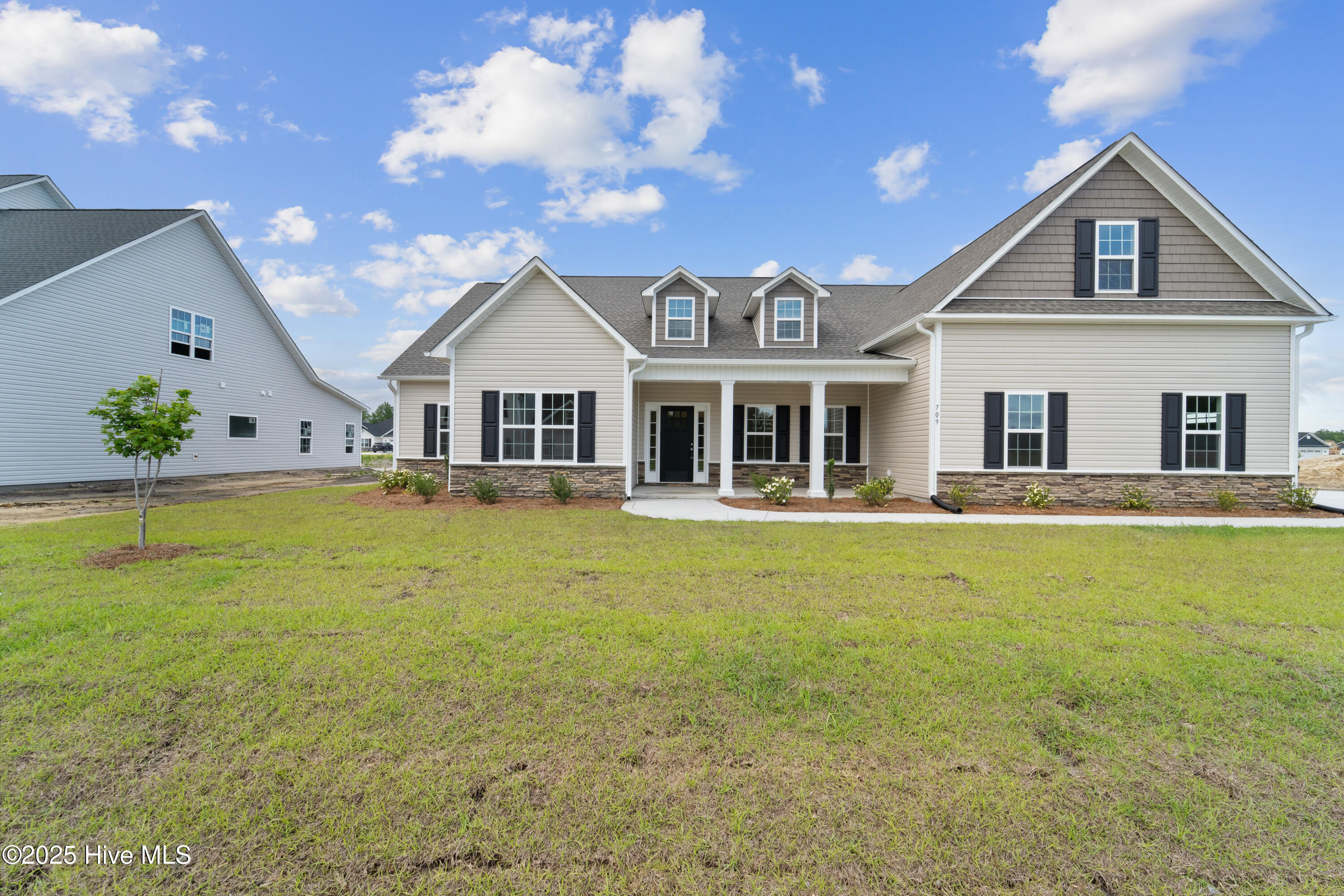 Property Photo:  709 Atlantic Coast Lane  NC 28546 