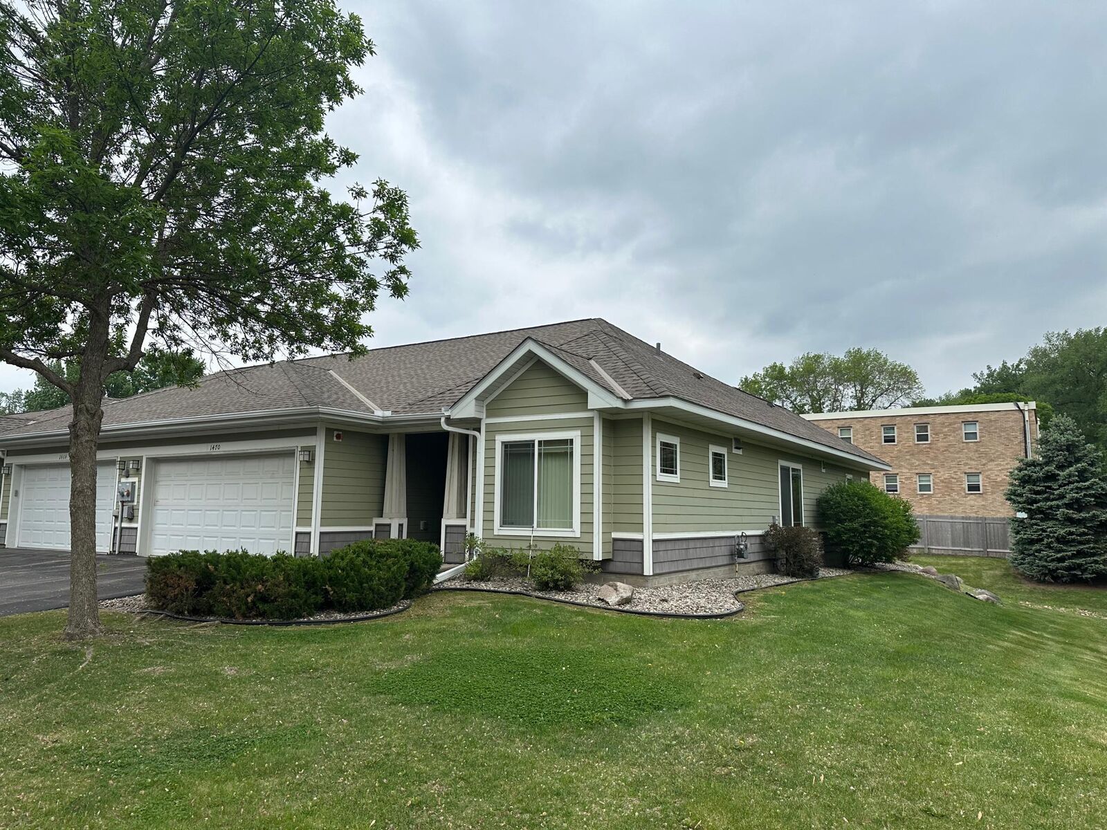 Property Photo:  1470 Ravoux Lane  MN 55318 
