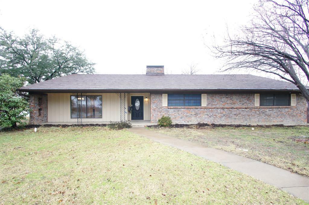 Property Photo:  6940 Bal Lake Drive  TX 76116 