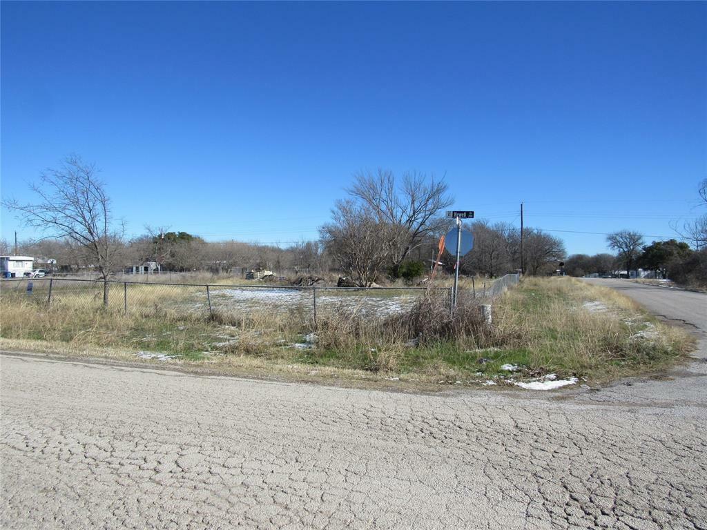 Property Photo:  207 Newell Drive  TX 76087 