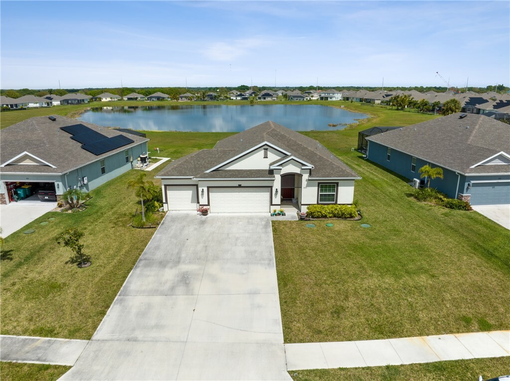 Property Photo:  8351 Laguna Circle  FL 32976 