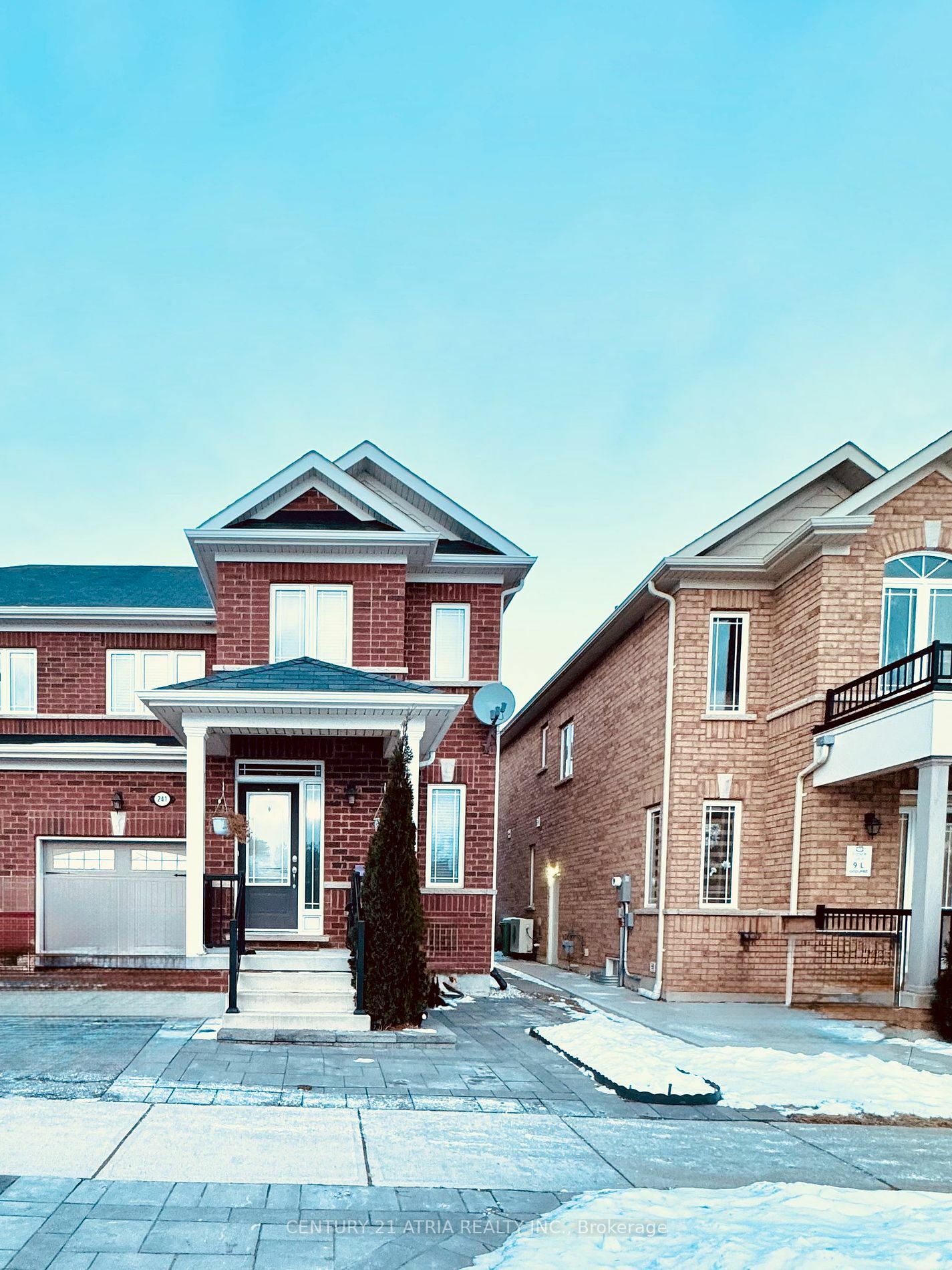 241 Robert Parkinson Drive Bsmt  Brampton ON L7A 3Y1 photo