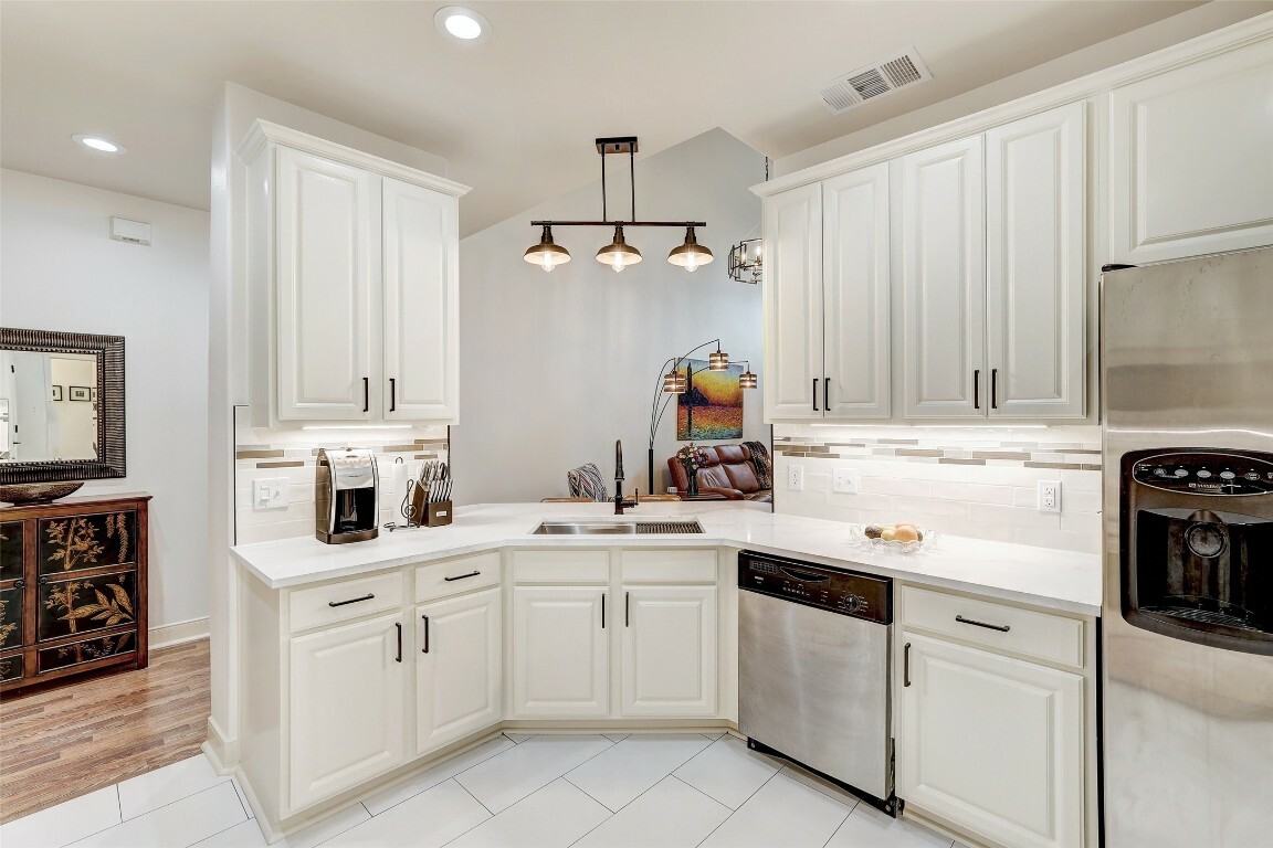 Property Photo:  2210 Onion Creek Parkway 603  TX 78747 