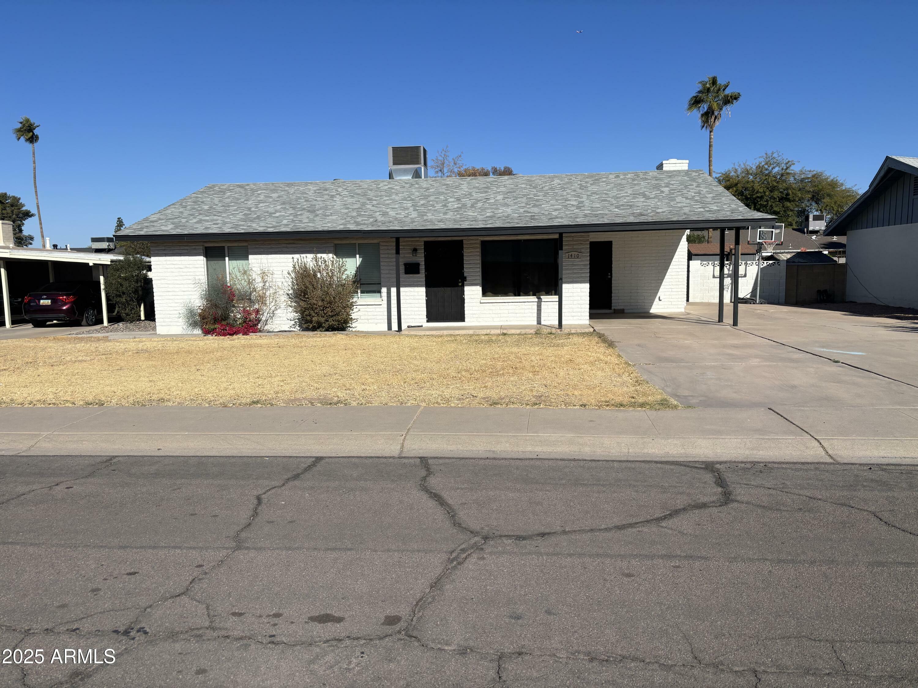 Property Photo:  1410 E Bishop Drive  AZ 85282 