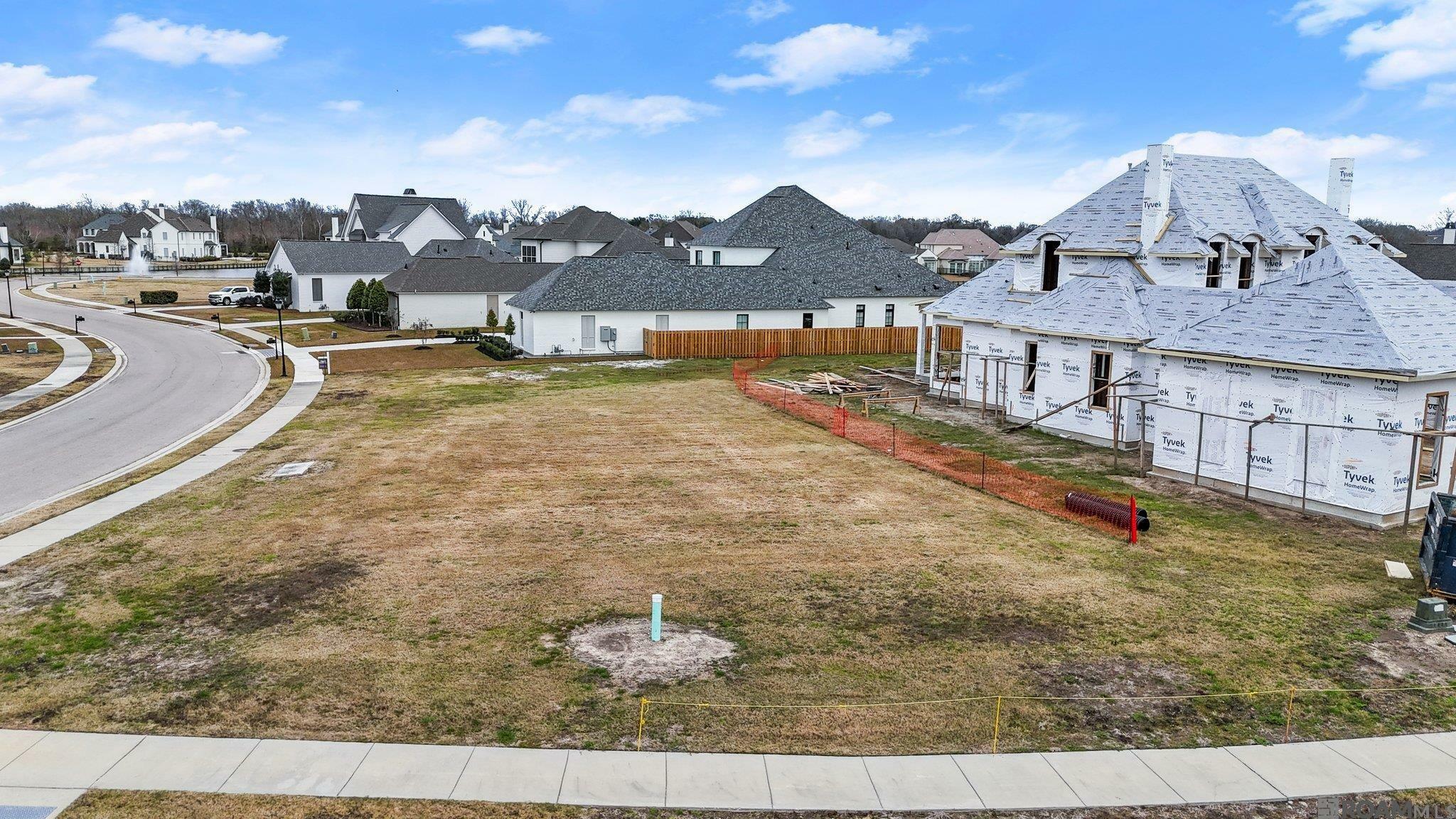 Property Photo: 1607 Tiger Crossing Dr LA 70810