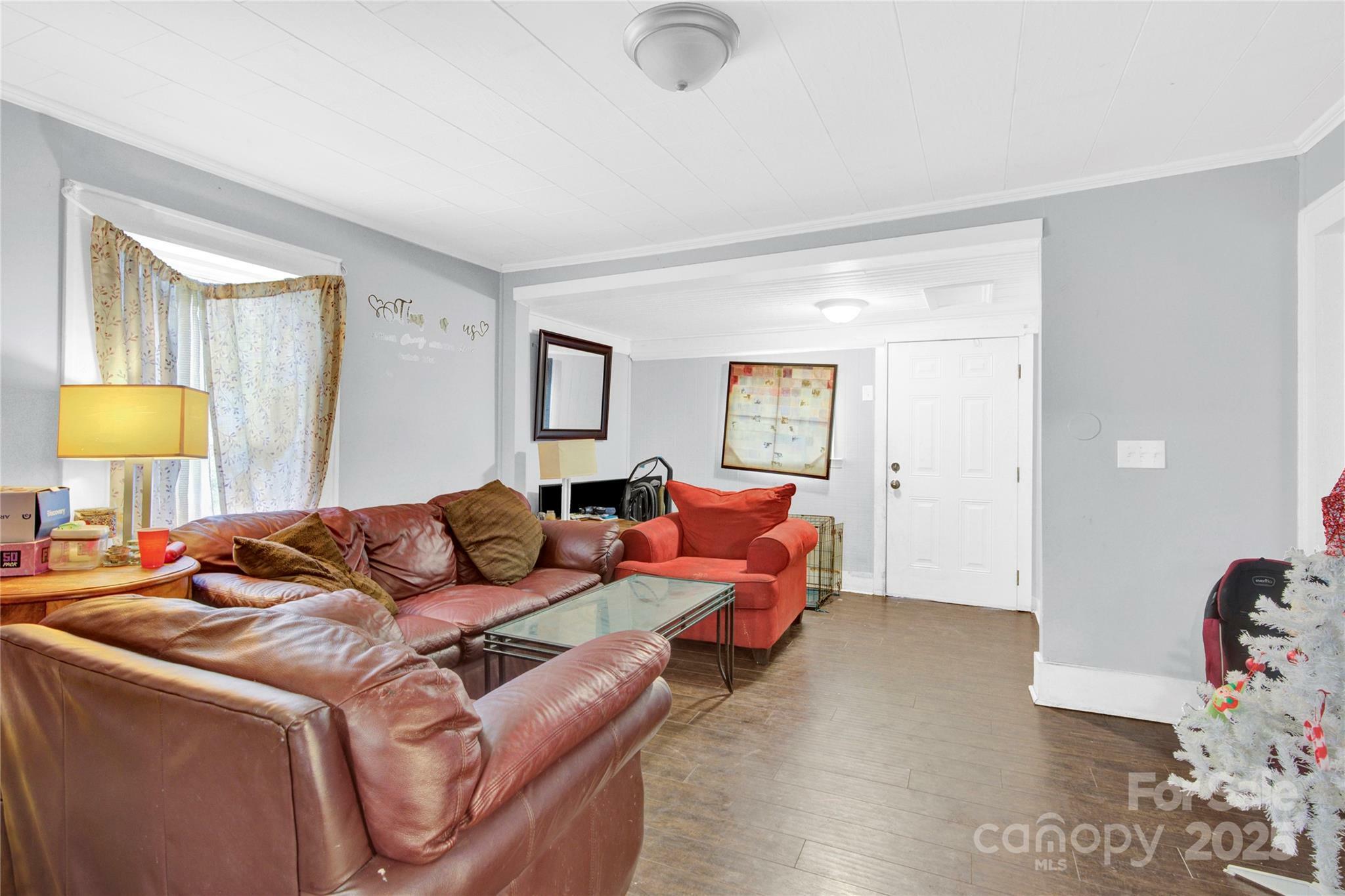 Property Photo:  911 Elm Street  NC 28081 