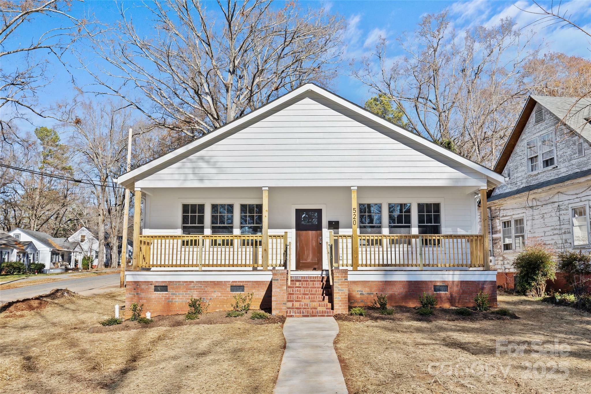 Property Photo:  520 W 5th Avenue  NC 28052 