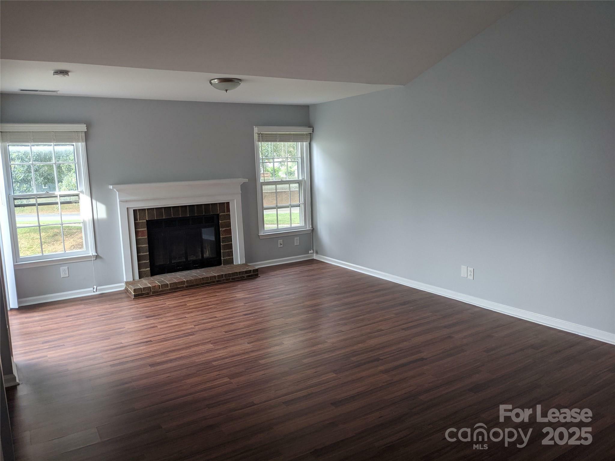 Property Photo:  3204 Selwyn Farms Lane 6  NC 28209 