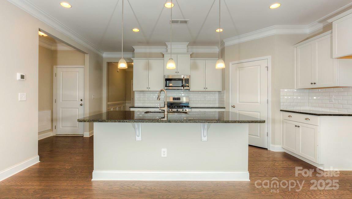 Property Photo: 68 Silverthorne Court NC 28792