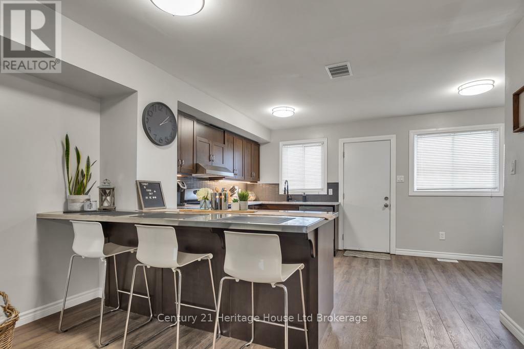 Photo de la propriété:  394 Springbank Avenue 3  ON N4T 1L1 