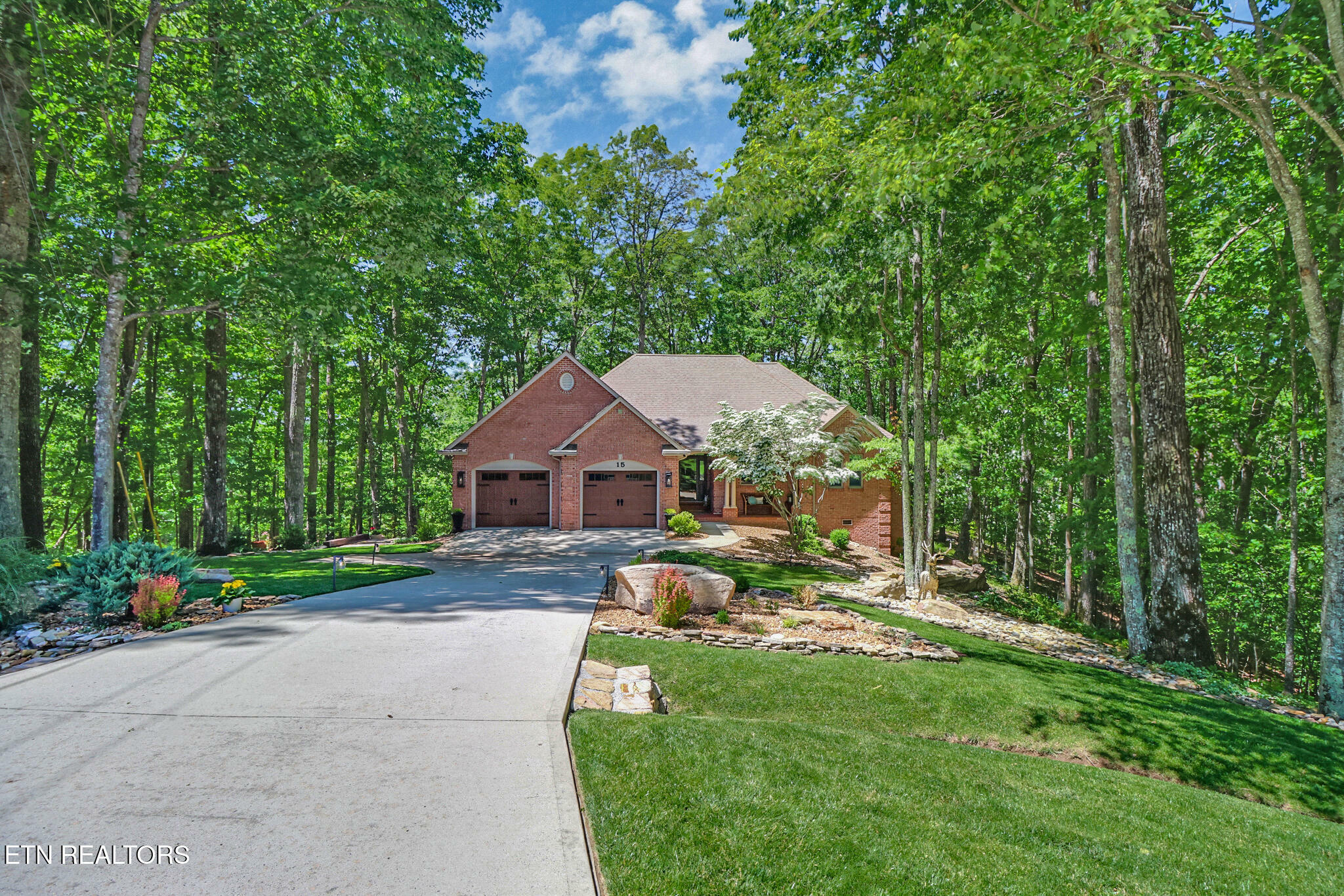Property Photo: 15 Quill Court TN 38558