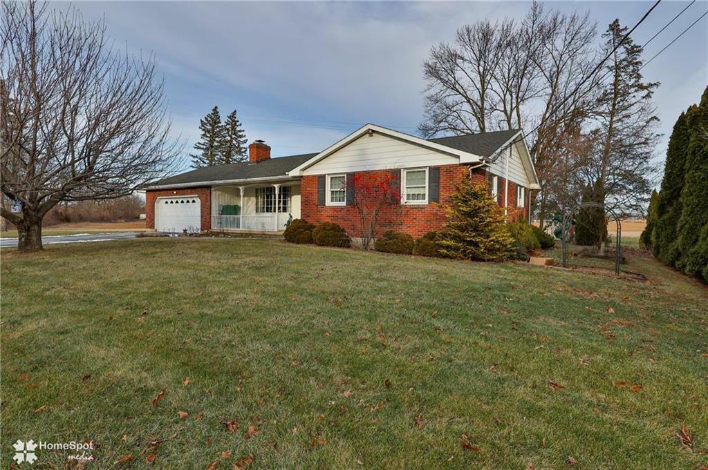 Property Photo:  538 Daniels Road  PA 18064 