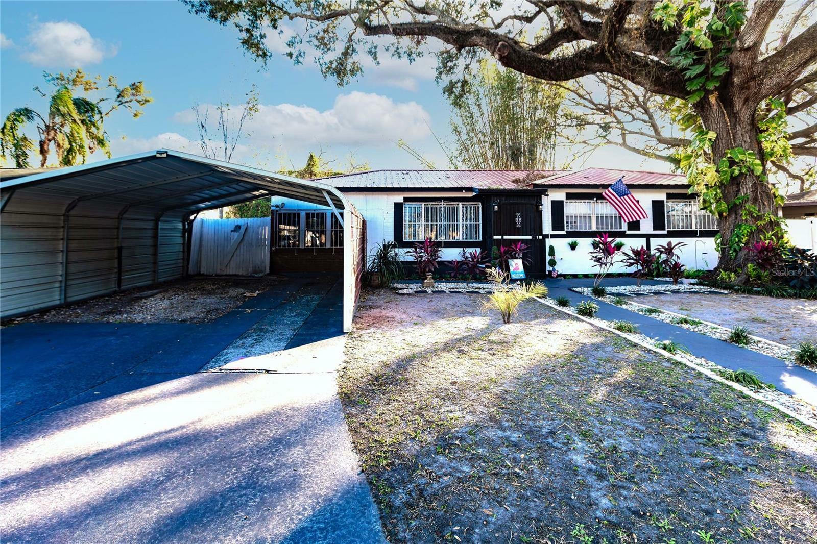 Property Photo:  2005 E Crenshaw Street  FL 33610 