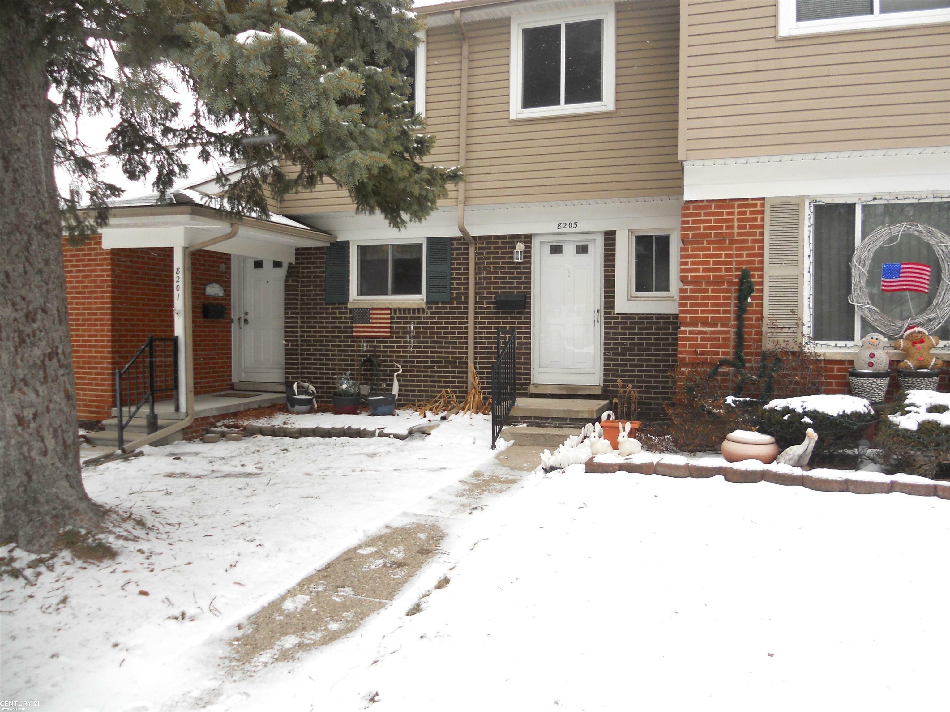 Property Photo:  8203 Farnum Street  MI 48093 