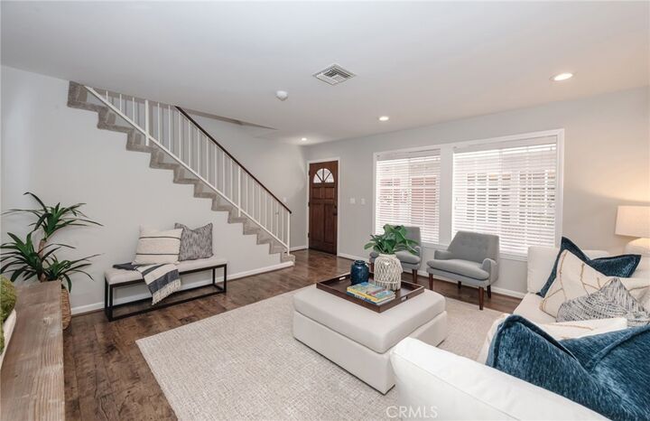Property Photo: 912 Monterey Boulevard 3 CA 90254