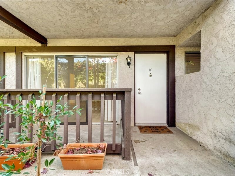 Property Photo:  302 S Miraleste Drive 10  CA 90732 