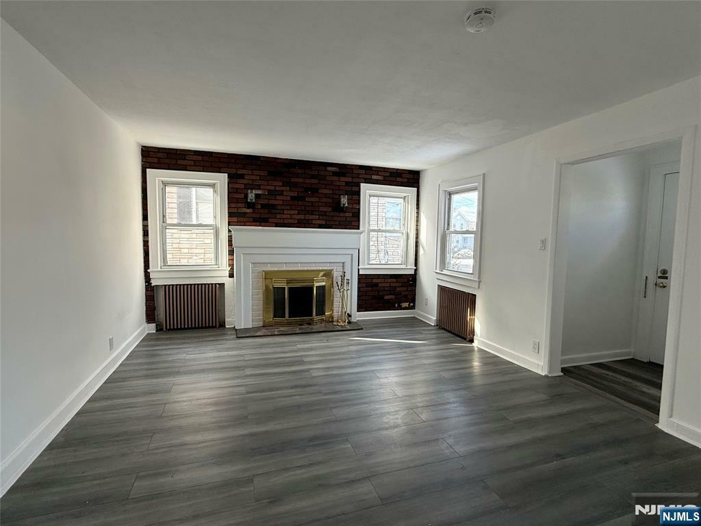 Property Photo:  40 Hickory Avenue  NJ 07621 