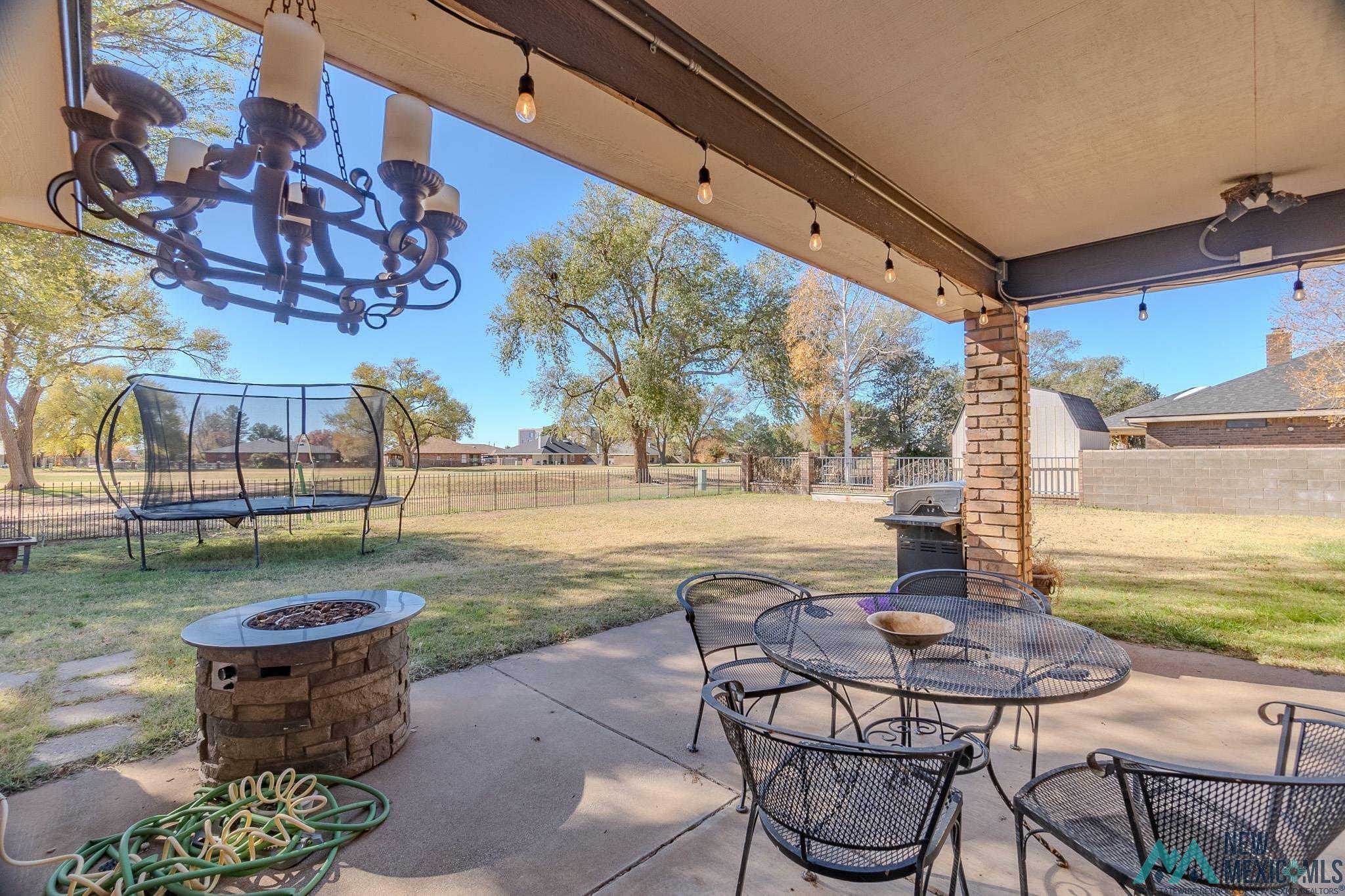 Property Photo:  401 Diamondhead Drive  NM 88101 