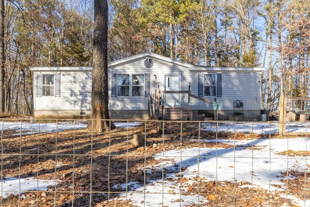 Property Photo:  1899 County Road 516  AR 72740 